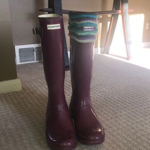 Hunter Rainboots. (with or without the socks)